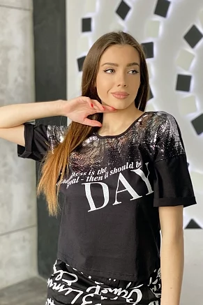 Женская футболка 8034 / черный