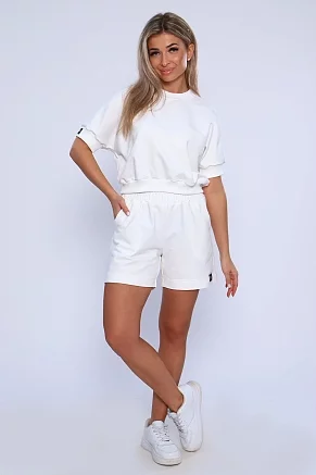 Женский костюм с шортами 78527 / белый