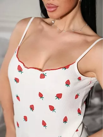 Женская пижама П109 / Клубника