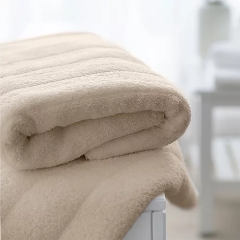 Полотенце махровое 550 гр/м2 "Soft Silver" / 70/140 Экрю