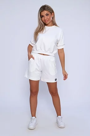 Женский костюм с шортами 78527 / белый