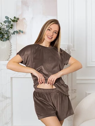 Женский костюм с шортами Пандора / шоколадный