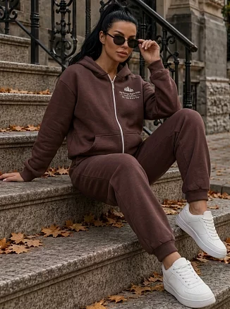 Женский костюм с брюками 15014/М / Коричневый
