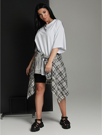 Женская футболка Город / Белый