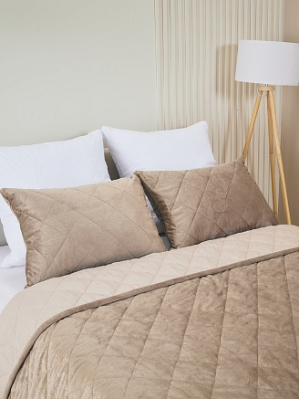 Набор покрывало и чехлы на подушку Кристалл / Бежевый