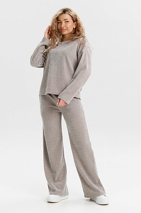 Женский костюм 37001 / жемчужно-серый