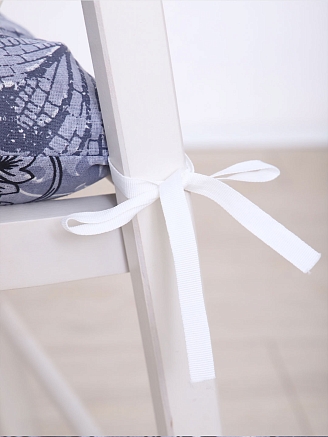 Подушка на стул / Кружево