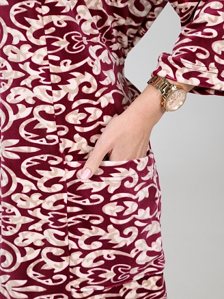 Женский халат Персона ХВ-780 / Бордо с завитками