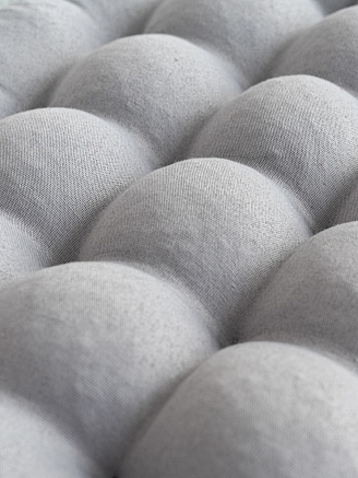 Подушка на стул с гречневой лузгой / Светло-серый