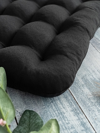 Подушка на стул с гречневой лузгой / Черный