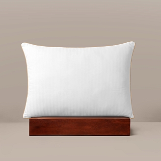 Подушка "Verossa" Hotel Line 50/70 / Royal