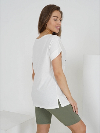 Женская футболка Ариадна / Молочный