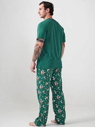 Мужская пижама "Зимние забавы" 2410-К / Зеленый