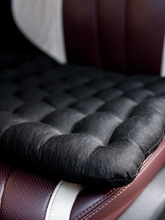 Подушка в автомобиль с гречневой лузгой арт. APG35 / Черный