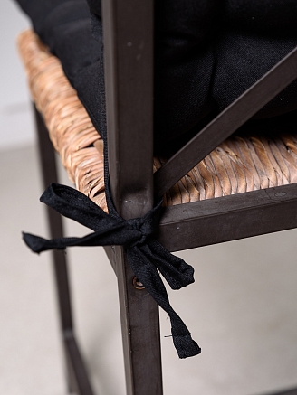 Подушка на стул со спинкой / Черный