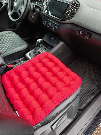 Подушка автомобильная на сиденье "АВТО-БИО" 50x45 / красная