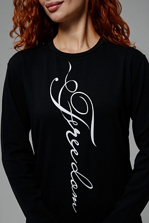 Женский лонгслив 8513/1 / черный+freedom