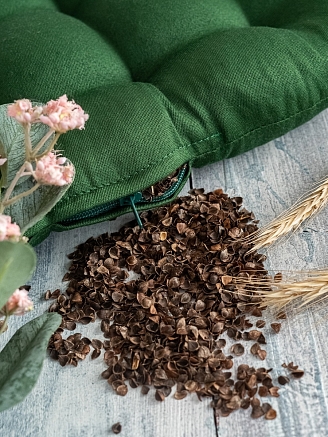 Подушка на стул с гречневой лузгой / Зеленый