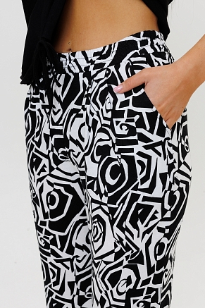 Женский костюм с брюками 2171 / Черный