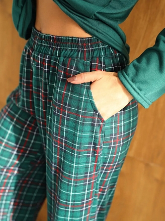 Женский костюм с брюками 2240/1 / Зеленый