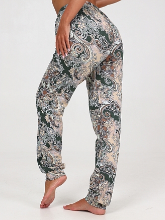 Женские брюки БК-275 / Бежево-изумрудные огурцы