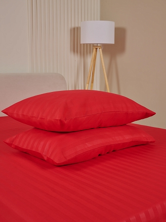 Комплект наволочек микрофибра-страйп / Красный