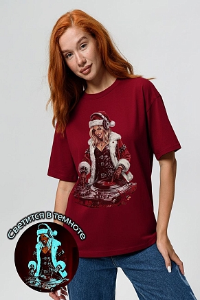 Футболка унисекс 8585 / бордовый+диско снегурочка