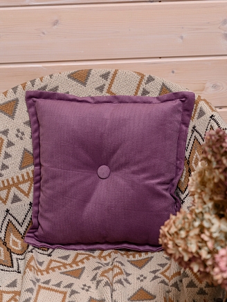 Подушка декоративная на диван с пиковкой / Фиолетовый