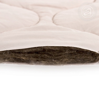 Одеяло "Верблюжья шерсть" микрофибра всесезонное