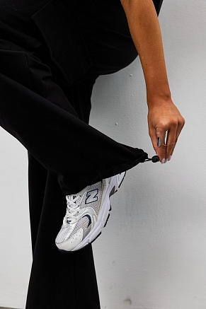 Женский костюм Нила-1 (на рост 165 см) / чёрный