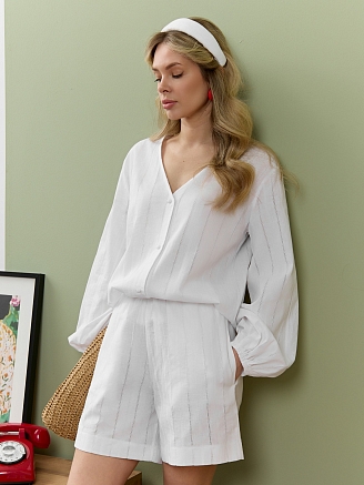 Женские шорты Леонис-2 / белый