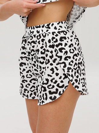 Женский костюм К-227(М) / Белый (леопард)