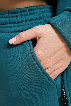 Женский костюм с брюками 74722 / морская волна