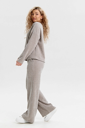 Женский костюм 37001 / жемчужно-серый