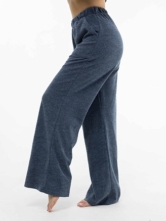 Женский костюм мод.1979 / Индиго