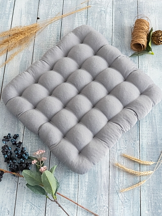 Подушка на стул с гречневой лузгой / Светло-серый