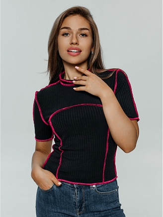 Женская футболка Лия / Черный