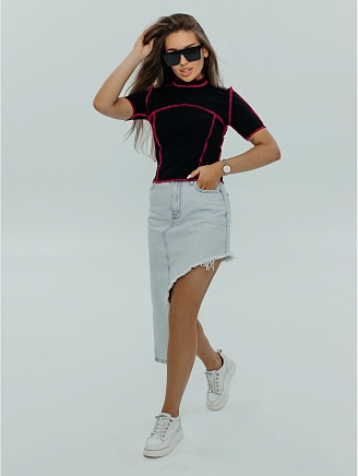 Женская футболка Клео / Черный