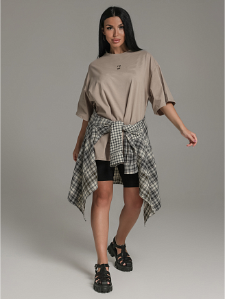 Женская футболка Город / Бежевый