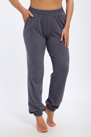 Брюки женские из кулирки на резинке / Графит