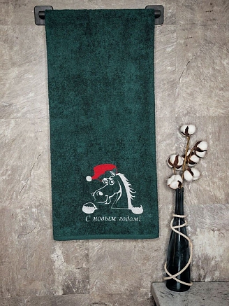 Полотенце махровое с вышивкой "Новый год Лошадь" / малахит