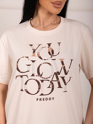 Женская футболка мод.2154 / Молочный