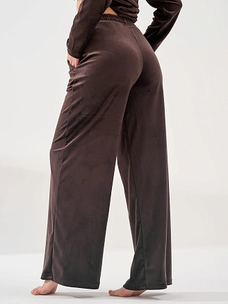 Женский костюм "Бархат" 2406-В / Шоколадный