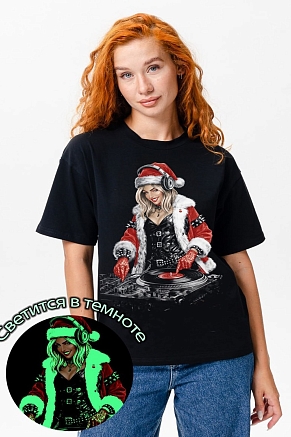Женская футболка оверсайз 8587 / черный+снегурочка