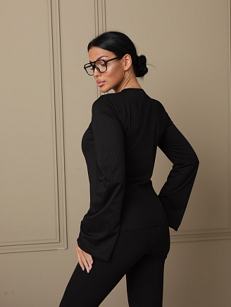 Женский лонгслив мод.2028/5 / Черный