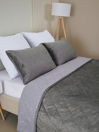 Набор покрывало и чехлы на подушку Кристалл / Графит