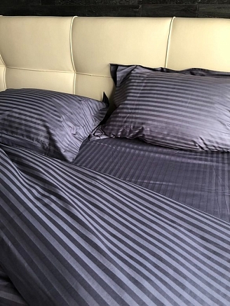 Постельное белье страйп-сатин на молнии / Темно-серый